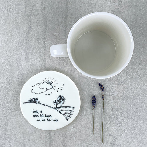 Mat Diod Porslen | Porcelain Coaster - Family is where life begins and love never ends