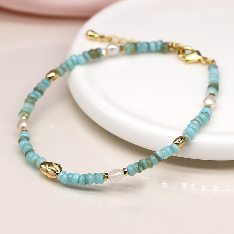 Breichled Gleiniau Hadau - Perlog a Gwyrddlas  | Seed Bead & Pearl Bracelet - Aqua