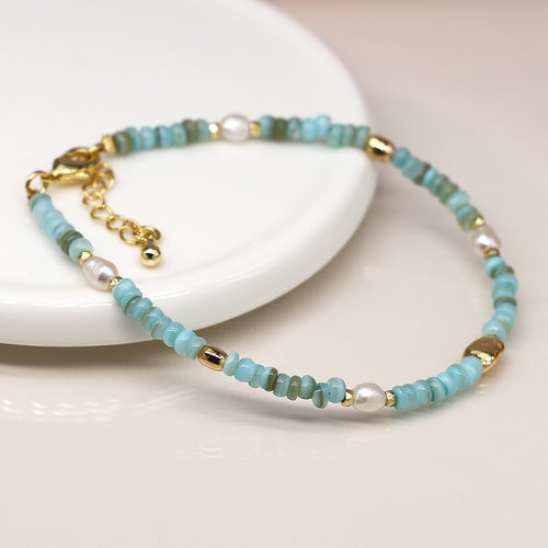 Breichled Gleiniau Hadau - Perlog a Gwyrddlas  | Seed Bead & Pearl Bracelet - Aqua
