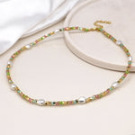 Cadwen Perlog - Lliw aur a phastel  | Necklace with Pearls - Gold Coloured and Pastel