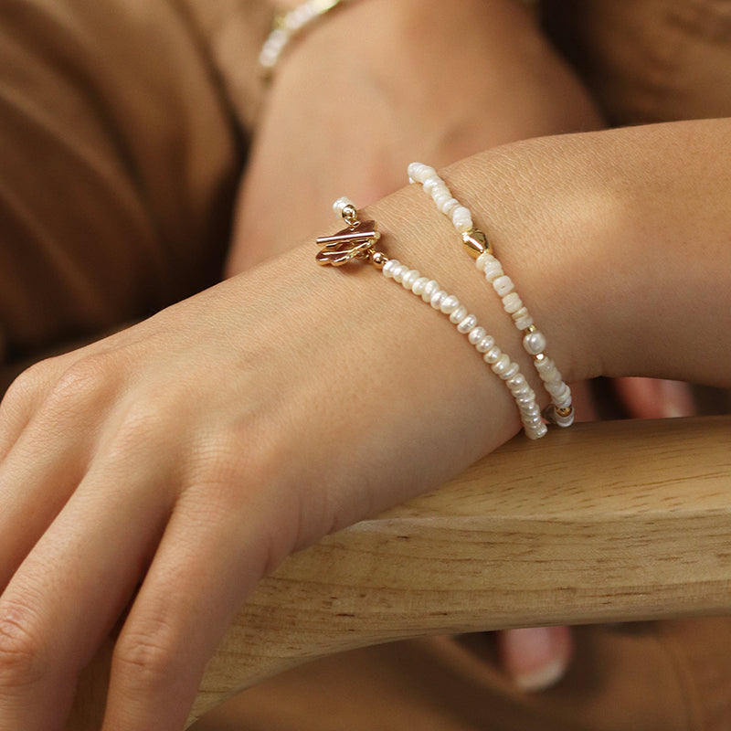 Breichled Un Llinyn Hadau Perlog  | Seed Pearl Single Strand Bracelet