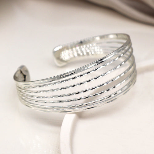 Breichled Aml-linyn | Hammered Multi Strand Bangle - Silver Plated