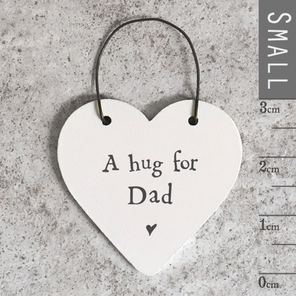Addurn Pren | Heart Wooden Decoration - Hug for Dad