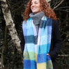 Sgarff Siec Fflwfflyd | Fluffy Check Scarf - Blue & Yellow