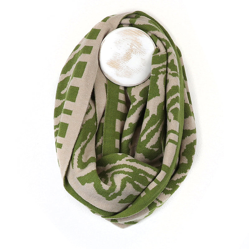 Snŵd Streip Anifail Gwyrdd | Green Animal Stripe Snood