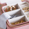 Cas Gemwaith Teithio Melfed - Pinc | Square Velvet Travel Jewellery Case - Rose Pink