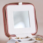 Cas Gemwaith Teithio Melfed - Pinc | Square Velvet Travel Jewellery Case - Rose Pink