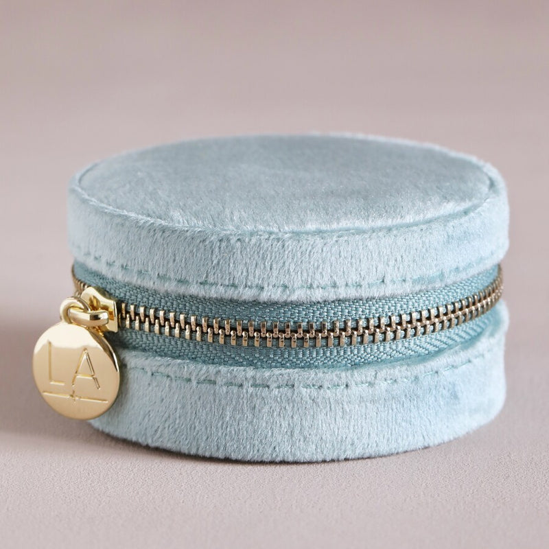 Cas Gemwaith Teithio Melfed - Mintys | Round Velvet Travel Jewellery Case - Mint Green