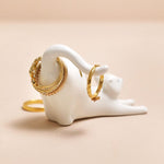 Daliwr Modrwyau Cath Seramig yn Ymestyn | Ceramic Stretching Cat Ring Holder