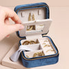 Cas Gemwaith Teithio Melfed - Nêfi | Square Velvet Travel Jewellery Case - Navy Blue