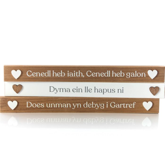 Addurn Silff Cymraeg | Welsh Decoration