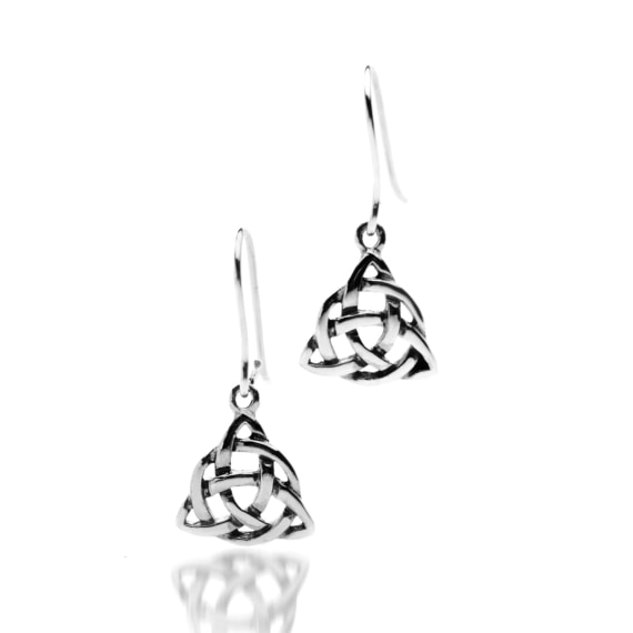 Clustdlysau Cwlwm Celtaidd Triongl Arian | Welsh Triangle Celtic Knot Silver Earrings