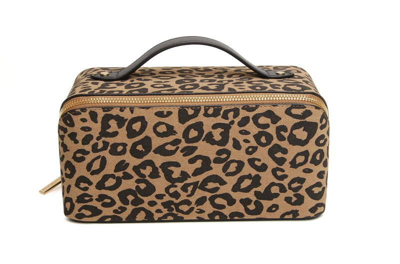 Bag Ymolchi - Llewpart | Train Case by Alice Wheeler - Leopard