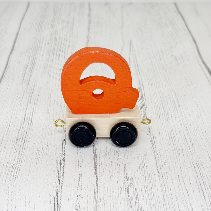 Trên y Wyddor - “Q” Lliw - Oren  | Alphabet Train - Coloured “Q” - Orange