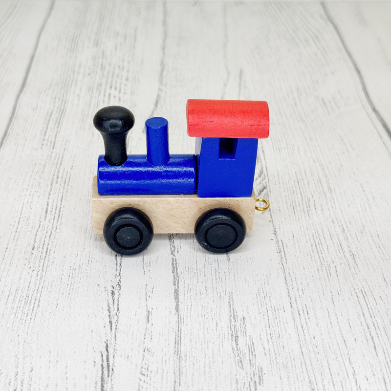 Trên y Wyddor - Injan Blaen Lliw - Glas a Coch | Alphabet Train - Colour Front End Engine - Blue & Red