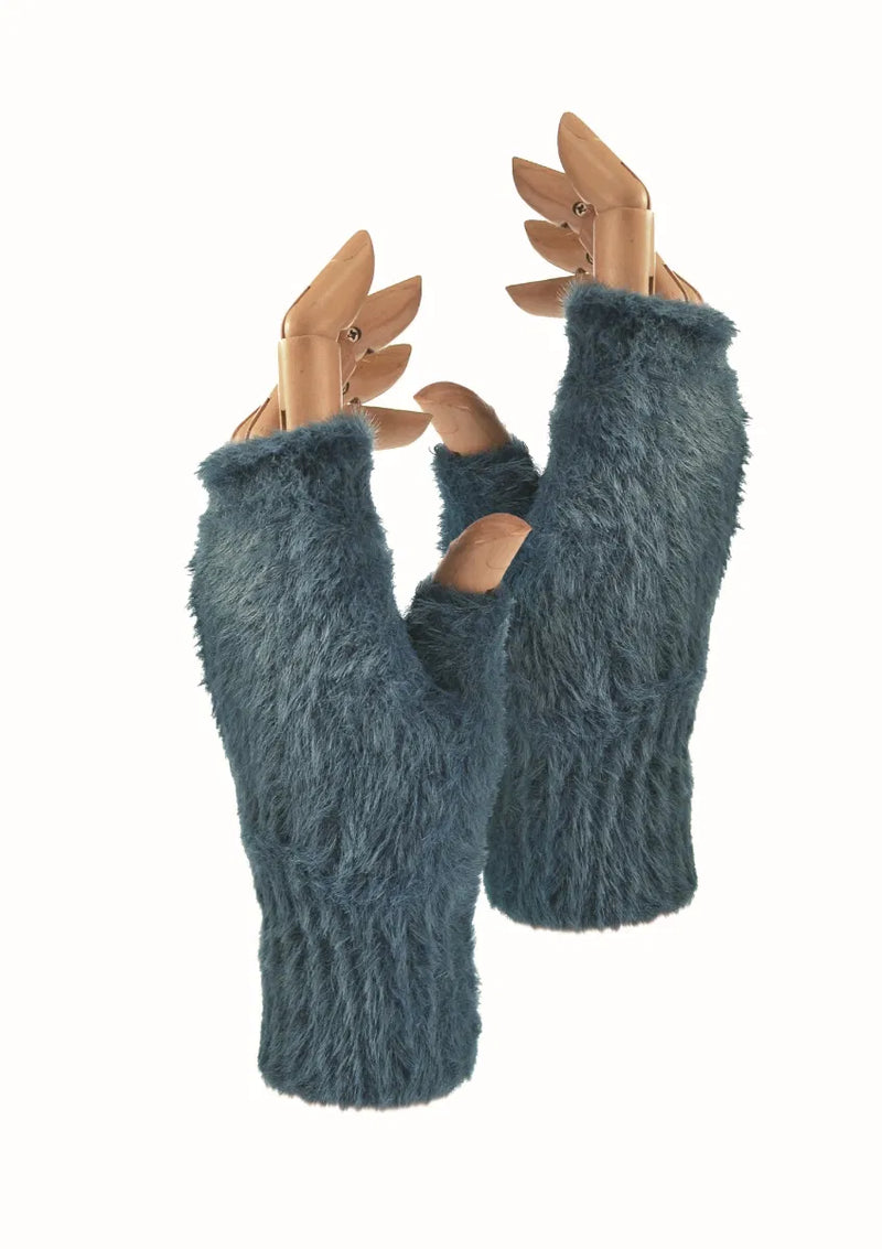 Cynheswyr Dwylo | Fluffy & Downy Mitts - Blue