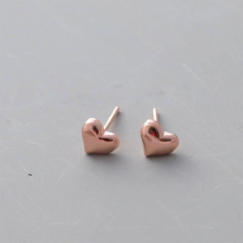 Clustdlysau Styd Calon - Aur Coch | Just Because Stud Earrings - Rose Gold