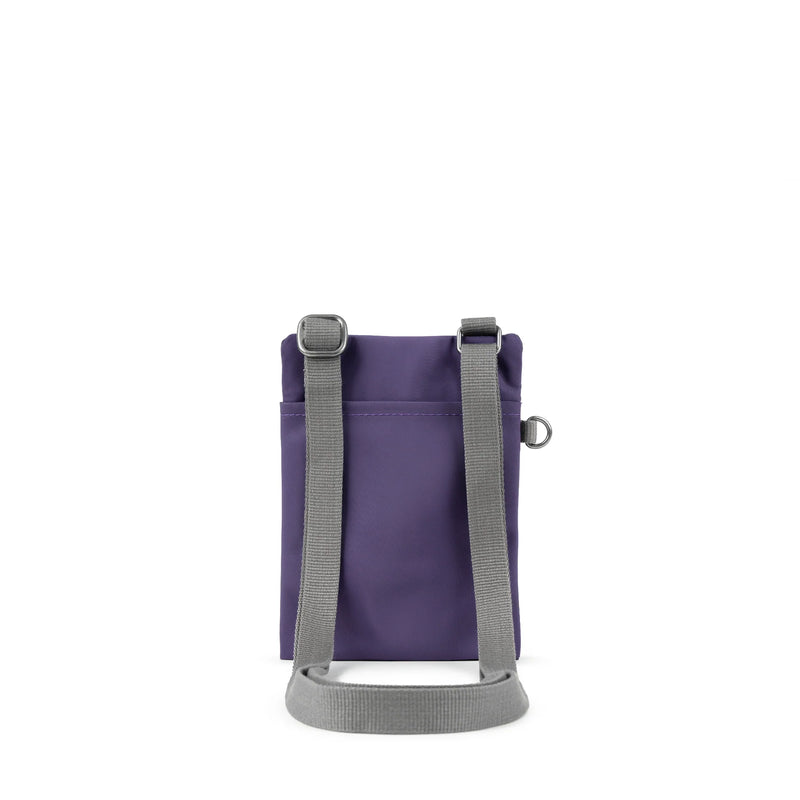 Bag Ffôn Chelsea Roka | ROKA Chelsea Phone Bag - Mulberry (Sustainable Nylon)
