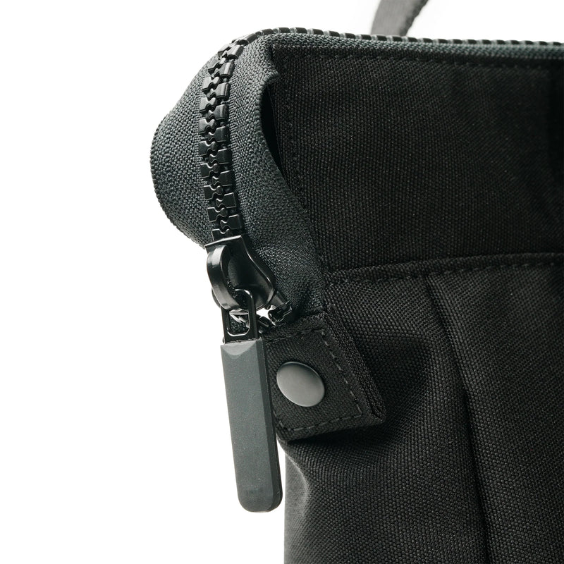 Bag Roka | ROKA Bantry B Small Sustainable - All Black (Canvas)