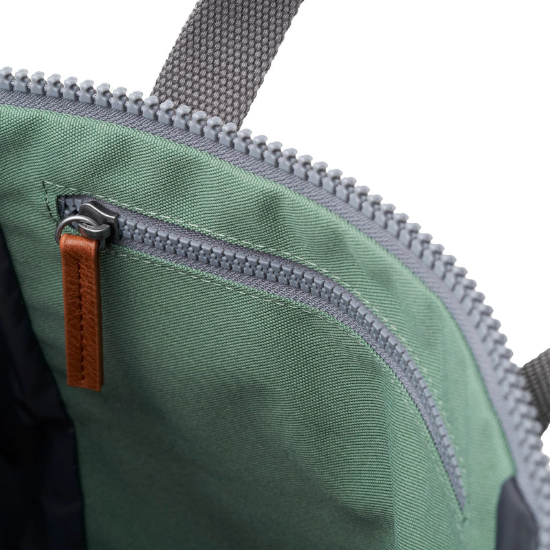 Bag Roka | ROKA Finchley A Small - Frost (Recycled Canvas)