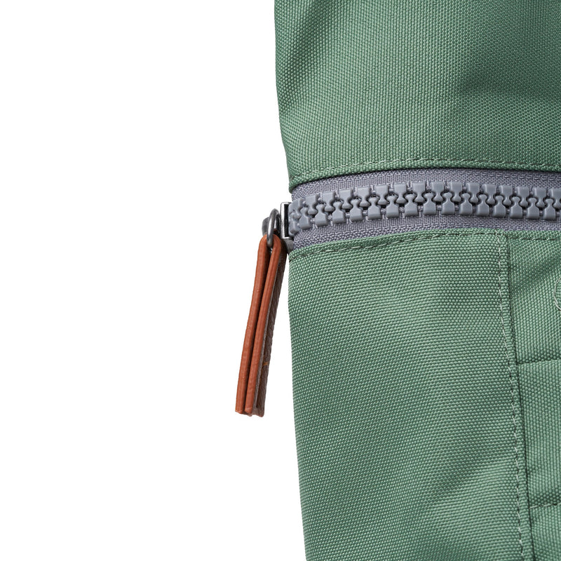 Bag Roka | ROKA Finchley A Medium - Frost (Recycled Canvas)