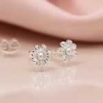 Clustdlysau Styd Arian | Sterling Silver Stud Earrings - Little Flower with Pearl