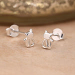 Clustdlysau Styd Arian | Sterling Silver Studs - Sitting Cats