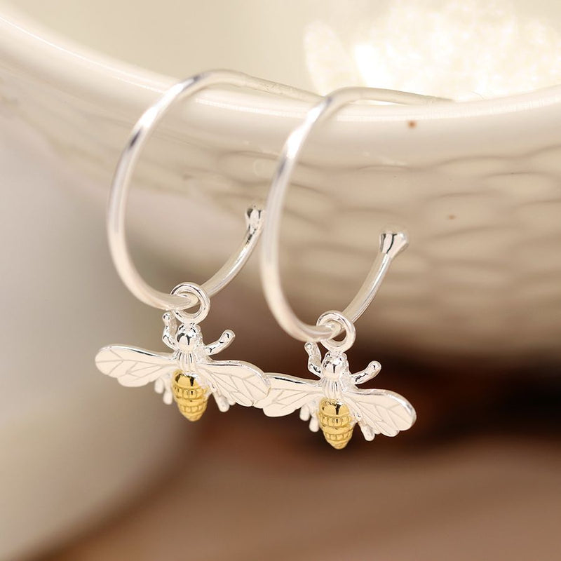 Clustdlysau Arian | Sterling Silver Earrings - Bee on Half Hoop with Gold