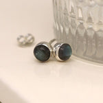 Clustdlysau Arian | Sterling Silver Round Stud Earrings - Labradorite
