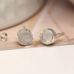 Clustdlysau Arian | Sterling Silver Round Stud Earrings - Moonstone