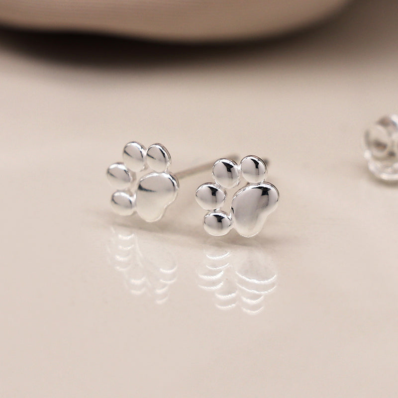 Clustdlysau Styd Arian | Sterling Silver Stud Earrings - Tiny Paw Print