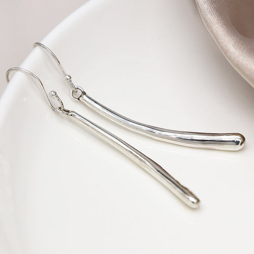 Clustdlysau Arian | Sterling Silver Earrings - Tapered Bar Drop