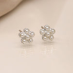 Clustdlysau Styd Arian | Sterling Silver Studs - Faux Pearl Flower