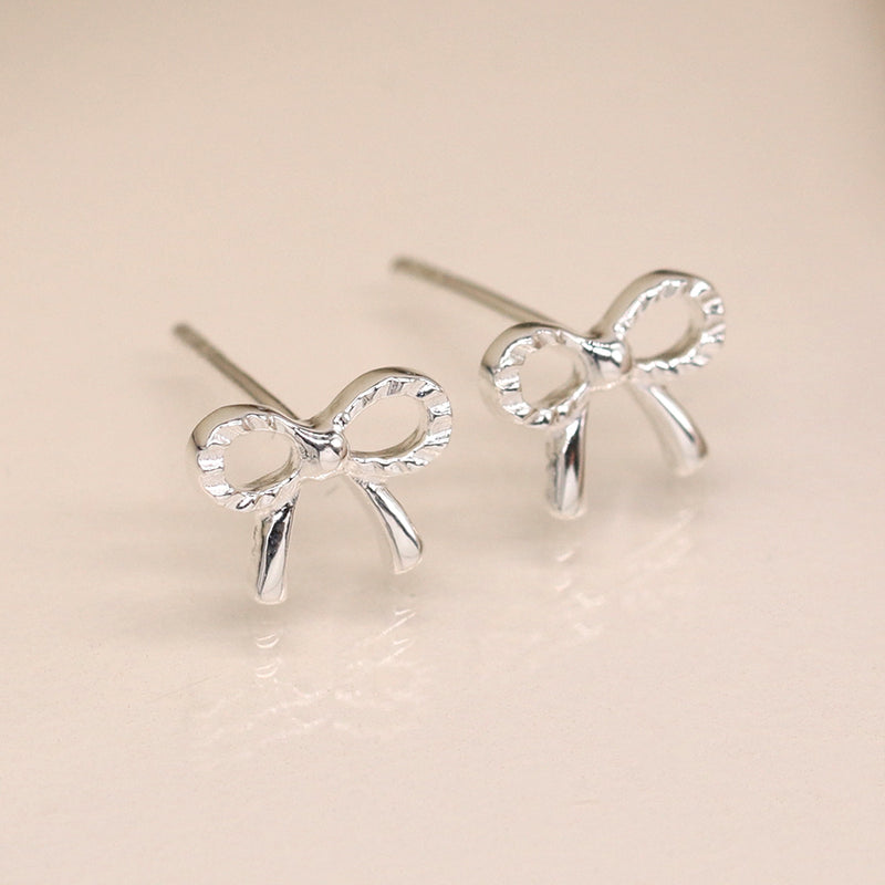 Clustdlysau Styd Arian | Sterling Silver Stud Earrings - Little Bow