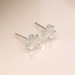 Clustdlysau Styd Arian | Sterling Silver Stud Earrings - Clover