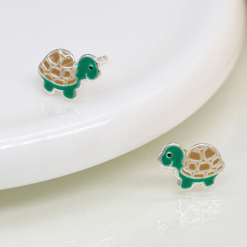 Clustdlysau Styd Arian ac Enamel | Sterling Silver & Enamel Stud Earrings - Turtle