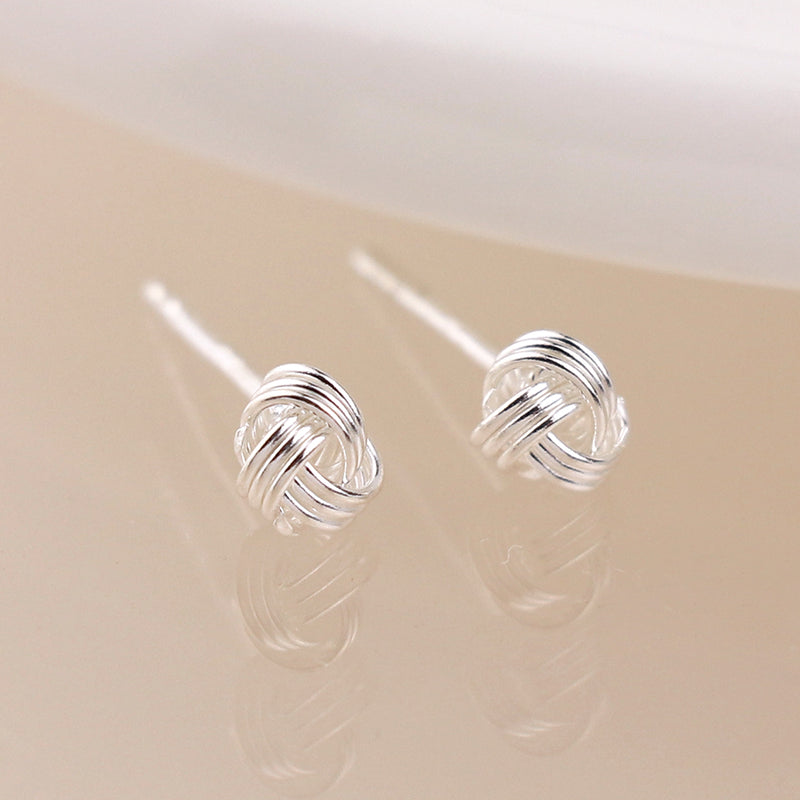Clustdlysau Styd Arian | Sterling Silver Stud Earrings - Knotted Yarn
