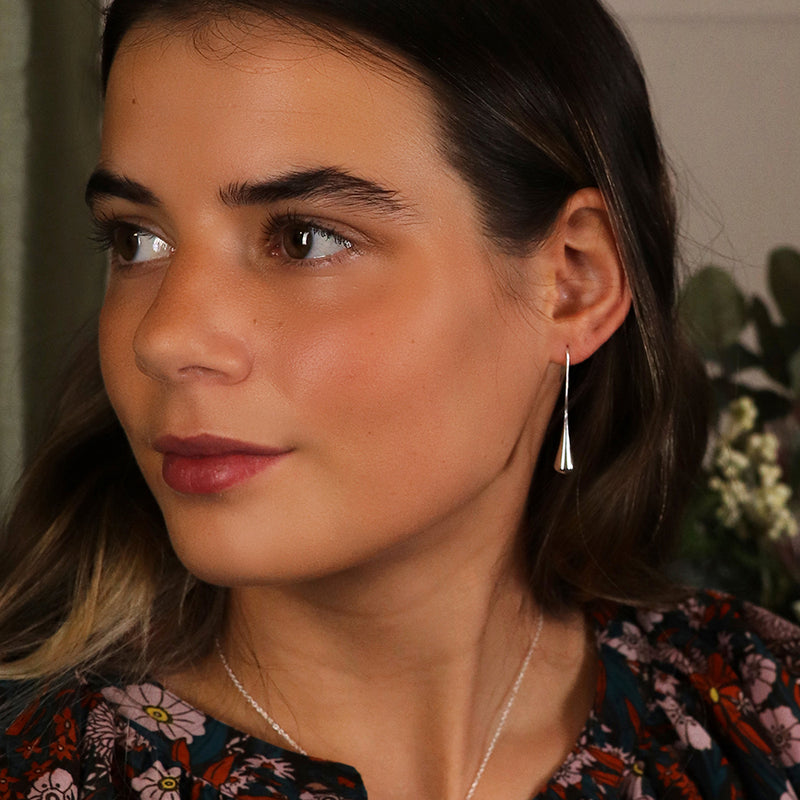 Clustdlysau Arian | Sterling Silver Earrings - Smooth Drop