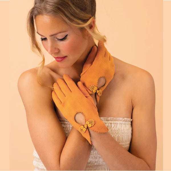 Menig Powder | Powder Gloves - Suki, Mustard.