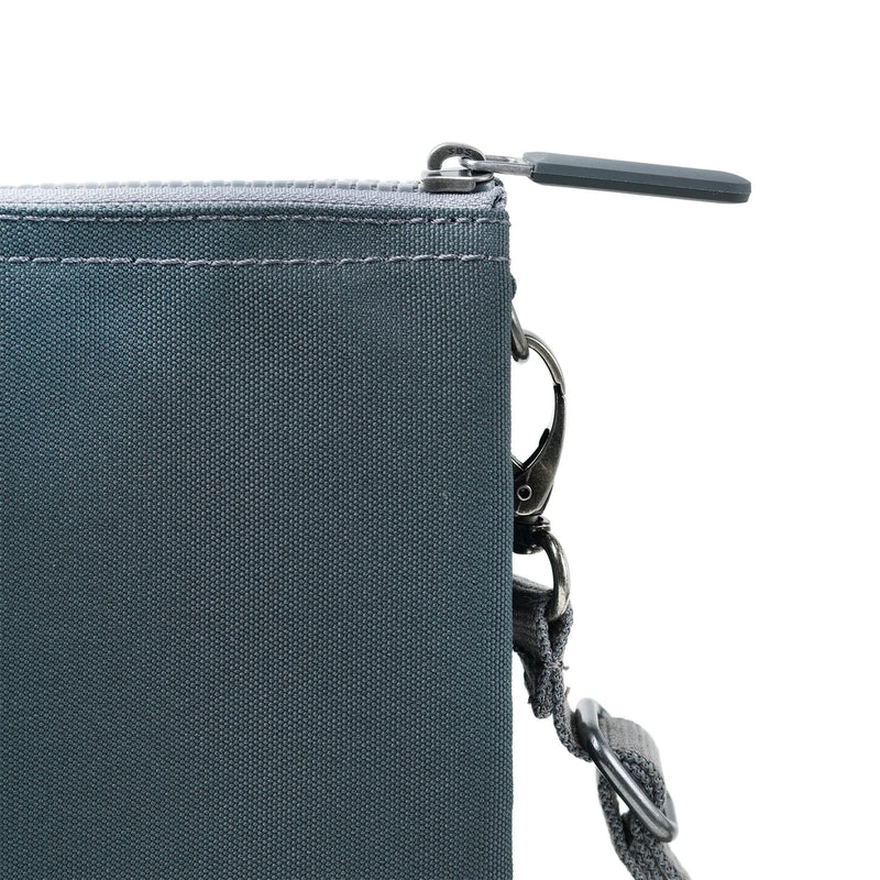 Bag Carnaby XL Roka | ROKA Carnaby XL Cross Body - Smoke