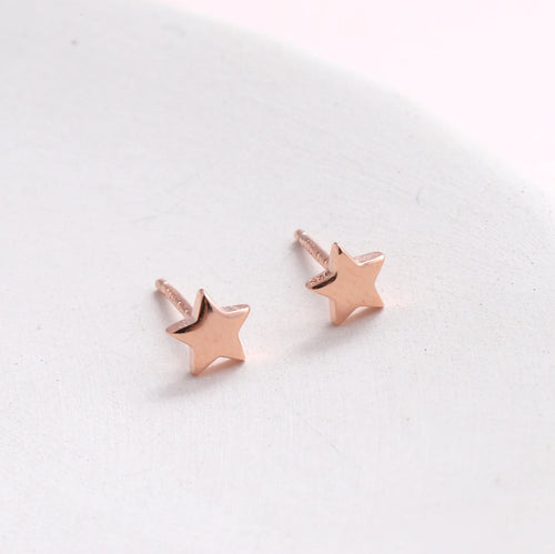 Clustdlysau Styd Seren - Ti'n Seren | Star Stud Earrings - Rose Gold
