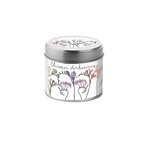 Cannwyll Bersawrus - Chwaer Arbennig | Fragranced Tin Candle - Chwaer Arbennig, Freesia.