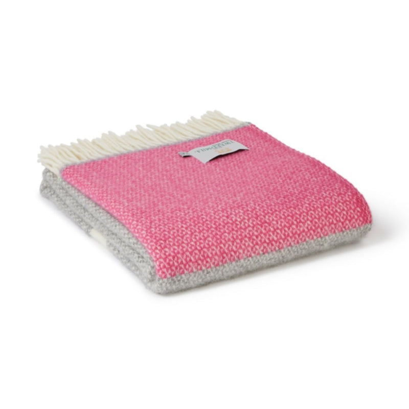 Carthen Wlân Cymreig - Panel Llwyd a Pinc | Welsh Wool Blanket - Illusion Panel Grey & Pink