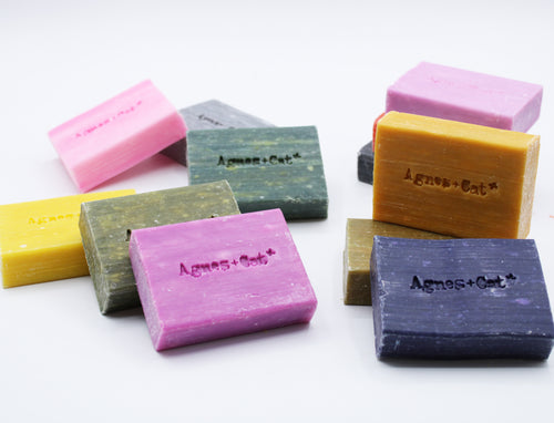 Sebon Blodau'r Brenin | Pressed Peonies Coconut Butter Soap