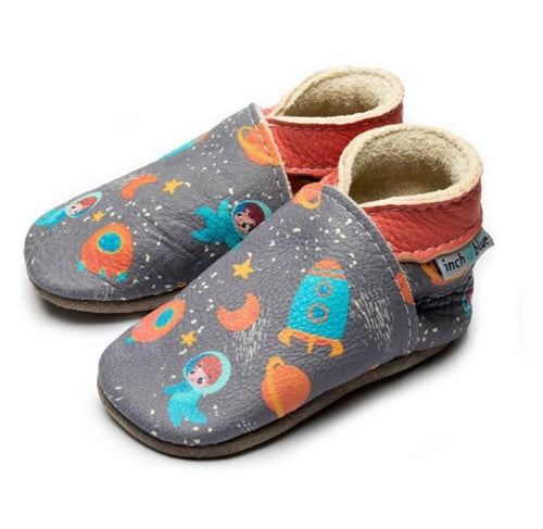 Esgidiau Inch Blue Antur Gofod | Space Adventure Inch Blue Shoes