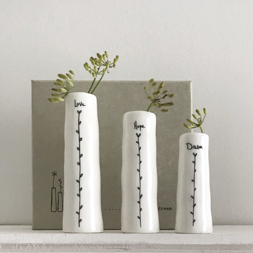 Triawd o Fasys Blagur Porslen | East of India Trio of Bud Vases - Love, Hope, Dream.