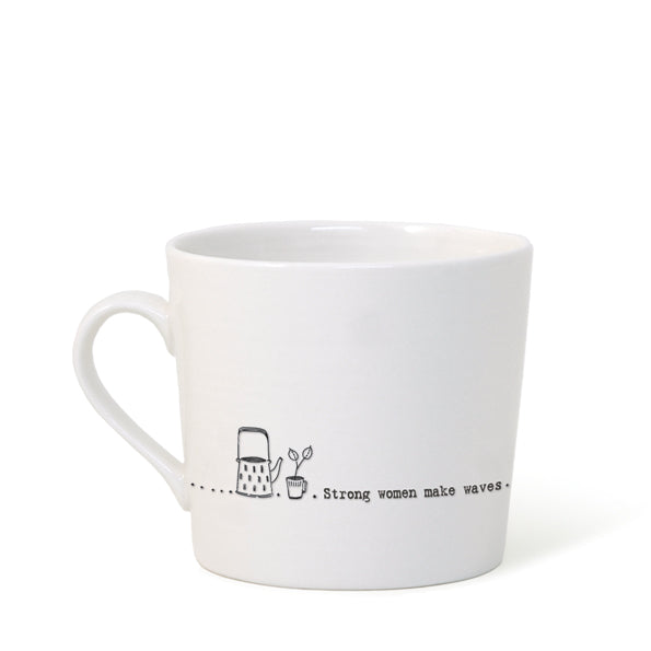 Mwg Borslen | Porcelain Mug - Strong Women Make Waves