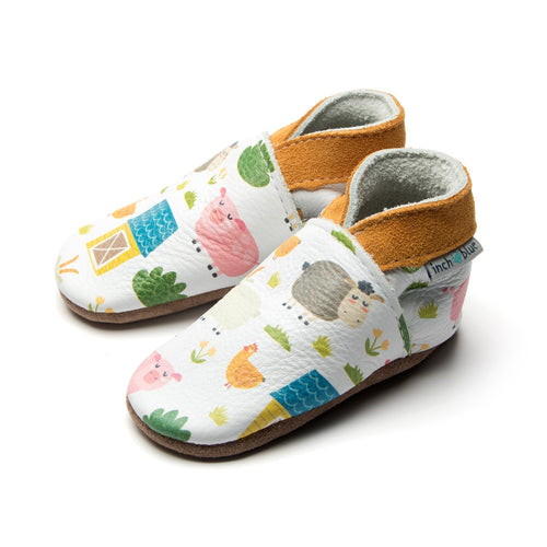 Esgidiau Inch Blue Buarth y Ffarm | Farmyard Inch Blue Shoes