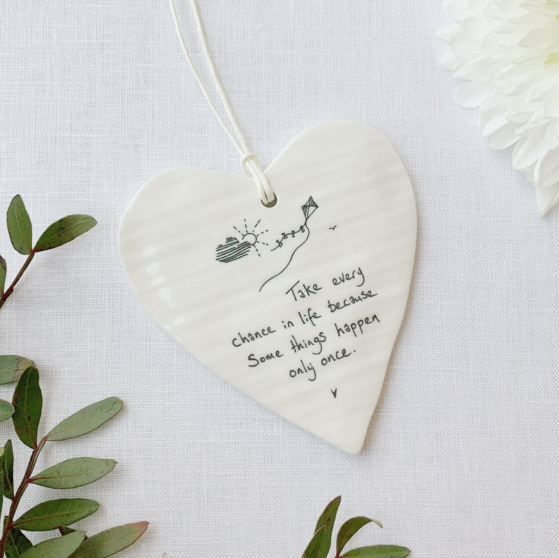 Calon Borslen | East of India Porcelain Hanging Heart – Take Every Chance