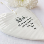 Calon Borslen | East of India Porcelain Hanging Heart – Hug From Mum